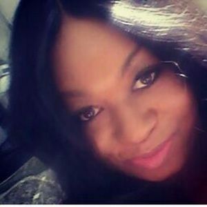 Meet your Posher, Delisha